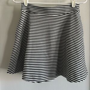 Splendid Black and White Striped Mini Skirt with Pockets